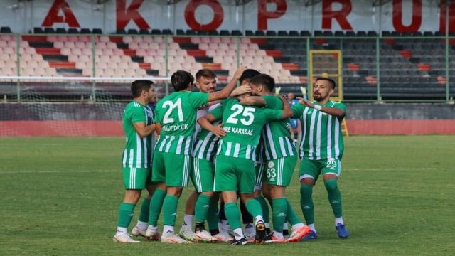 KARAKÖPRÜSPOR SAHASINDA ŞİLE YILDIZSPOR İLE BERABER KALDI