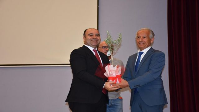ZİRAAT FAKÜLTEMİZDE, 5 ARALIK DÜNYA TOPRAK GÜNÜ KUTLANDI