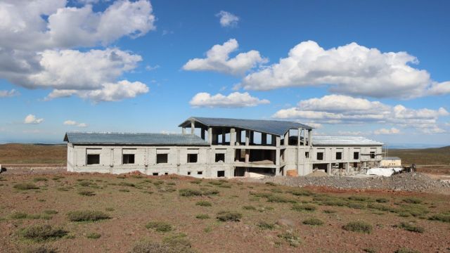 Urfa’da kış turizmine katkı sunacak tesisin inşaatı sürüyor