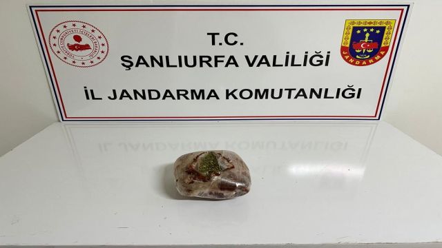 ÇANTASINDA UYUŞTURUCU BULUNAN KİŞİ YAKALANDI